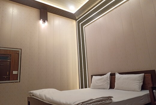 Shivay Guest House
