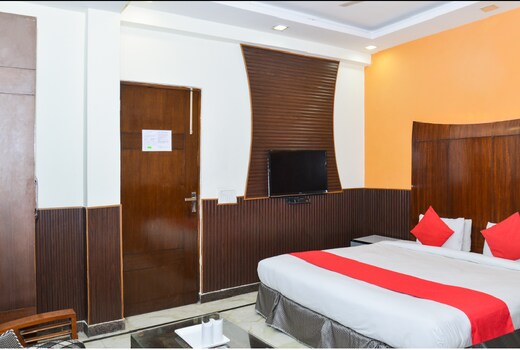 Hotel Raj Palace By WB Inn