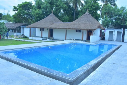 Js tanira resort