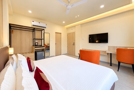 Aceotel Premier Astoria, Indore