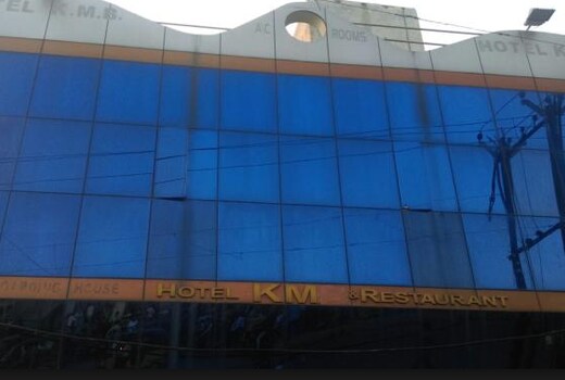 HOTEL K.M.B.