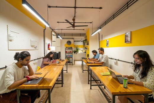 Locomo Hostel Express - Stay Work Eat
