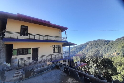 Chail Alone Inn
