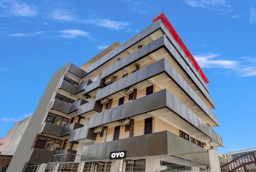 Hotel O Ap Royal