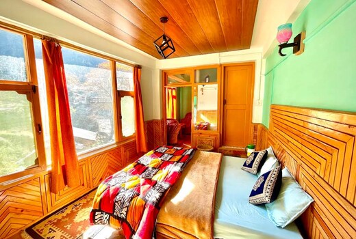 jibhi house