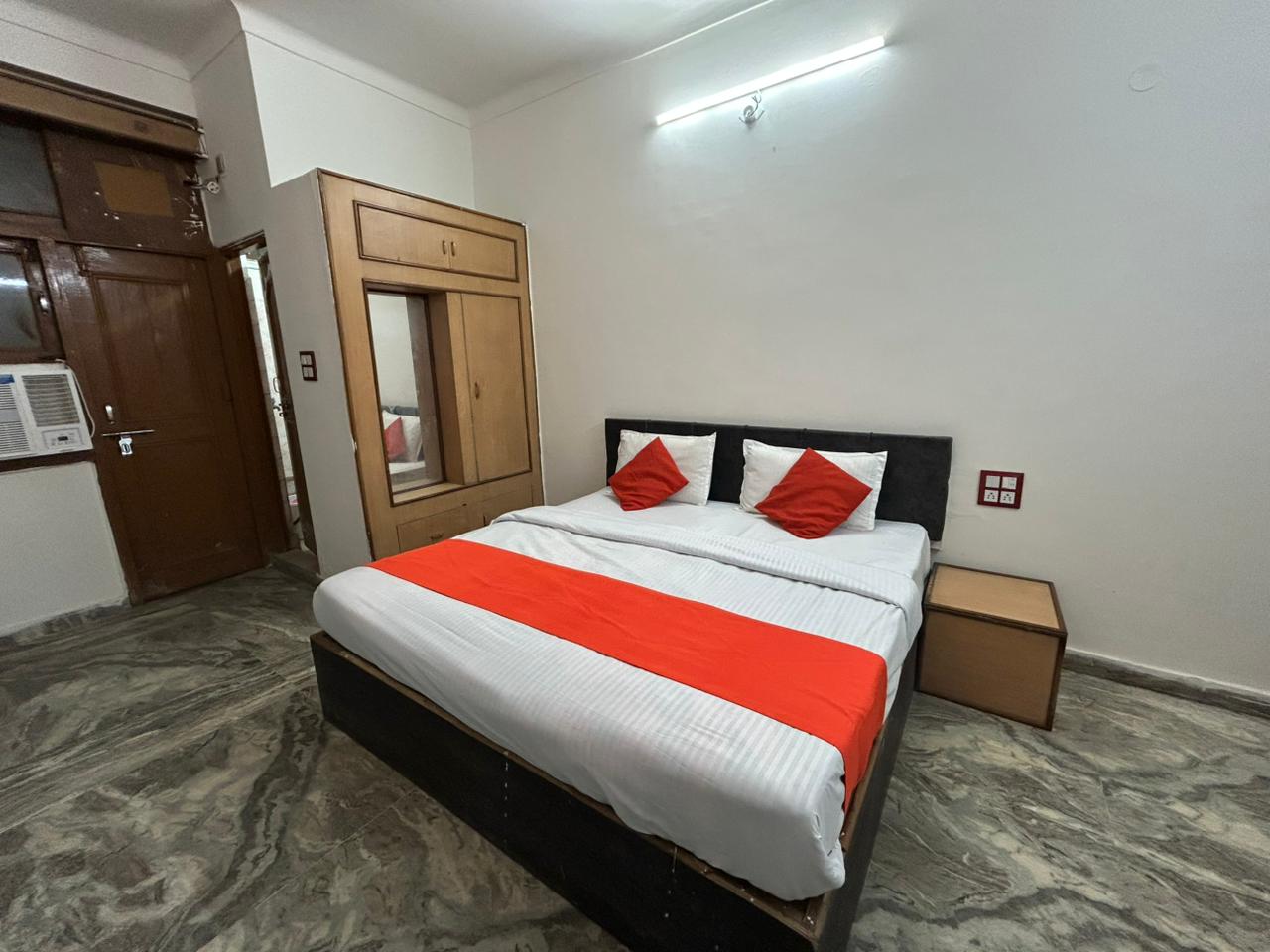 HOTEL RAMYA PALACE