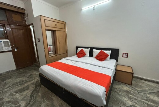 HOTEL RAMYA PALACE