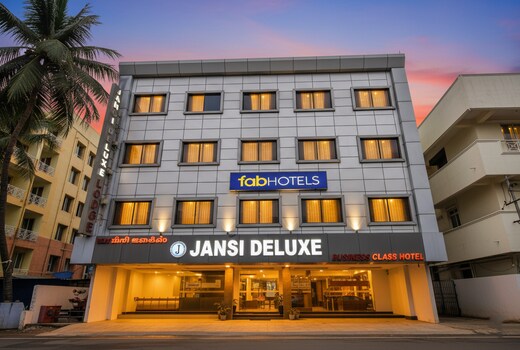 FabHotel Jansi Deluxe - Nr. Gandhipuram Bus Stand