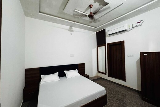 Hotel O Royal fortune