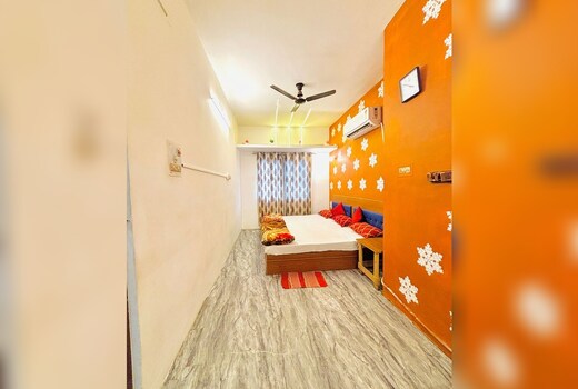 Shivalay Paying Guest House