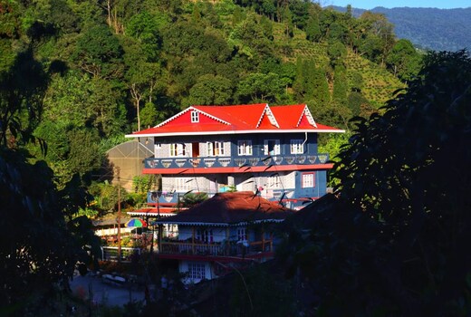 ORANGEPETAL MANA HOMESTAY