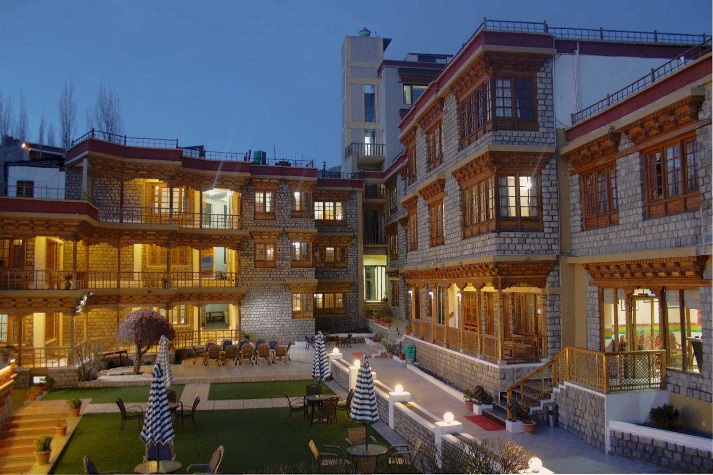 Spic n Span Hotel