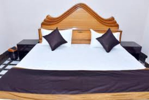 HOTEL AALISHAN GARDEN