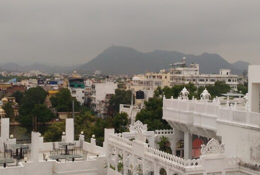 Hotel Ishwar Palace by the Lake Pichola