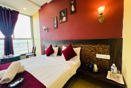 Nisha Hotel
