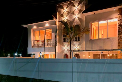 18 Ivory Crest 4 BHK Villa with Projector