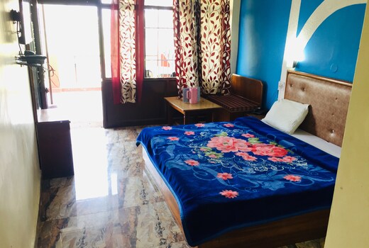 Hotel Avenel Palace