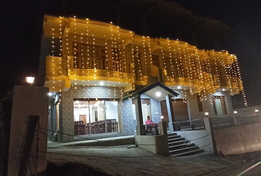 HOTEL ROYAL GALAXY