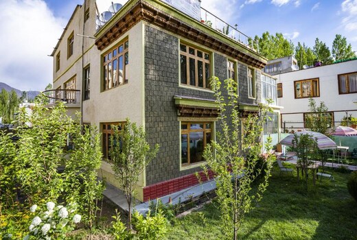 Rainbow Holiday Home Leh