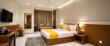 Solasta Stays and Banquets Wakad