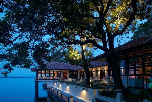EKHO Lake House