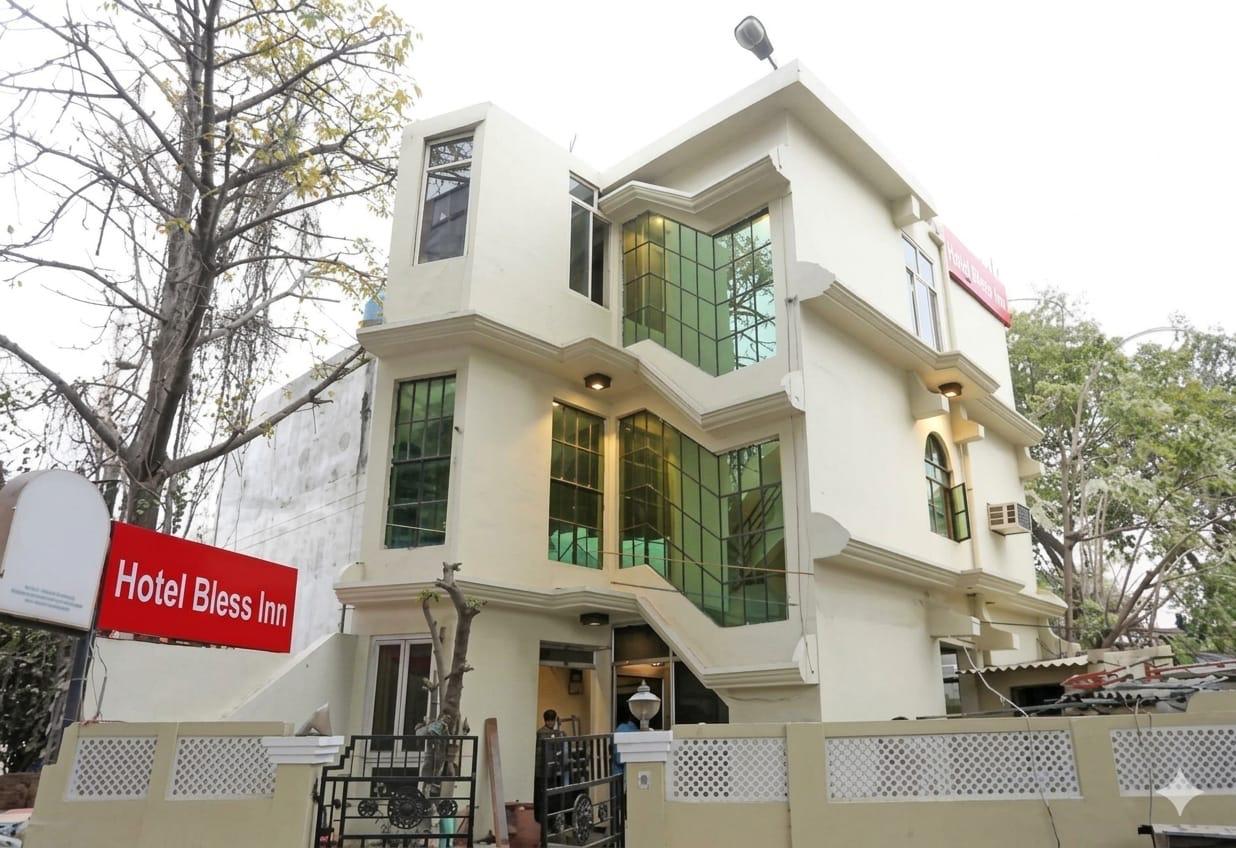 Hotel Bless Inn