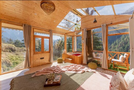 SkyHeaven Jacuzzi Treehouse