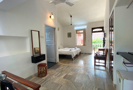 Peravel Beach Holiday Home