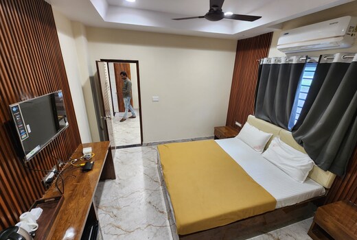 Grand Conventions & Resorts
