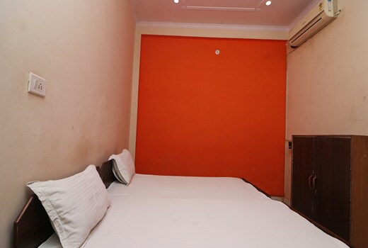 Hotel O Shree Ram Palace