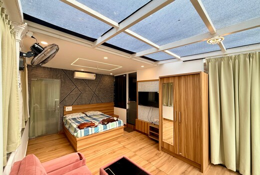 KPS Riverland Resorts Peaceful Riverside Retreat