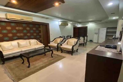 Kolkata private bedroom in south city