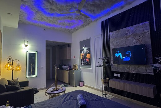The Starry hideout