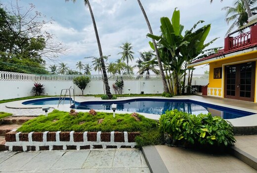 Nina's Aqua Paradise - A Private Pool Villa