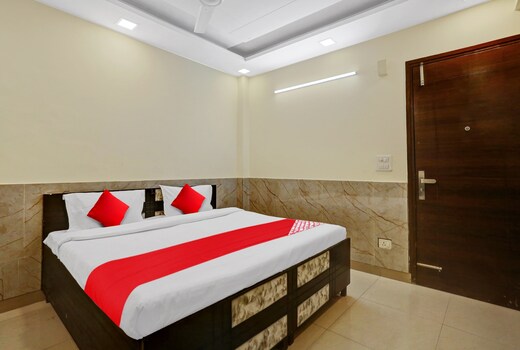 Hotel O Welcome Hotel Near Dlf Avenue Saket