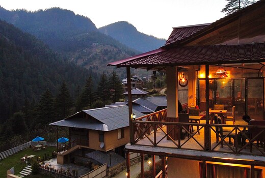 The Pahadians cafe & stay