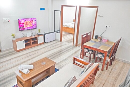 Modern 2BHK AC WiFi Parking | Nirmal Heights 102