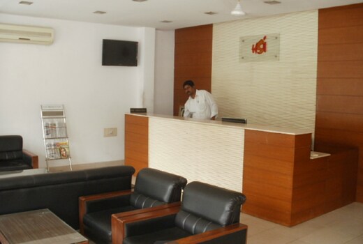 i-ROOMZ Hotel Shivam International