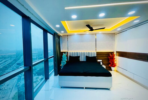 Luxury studio s
