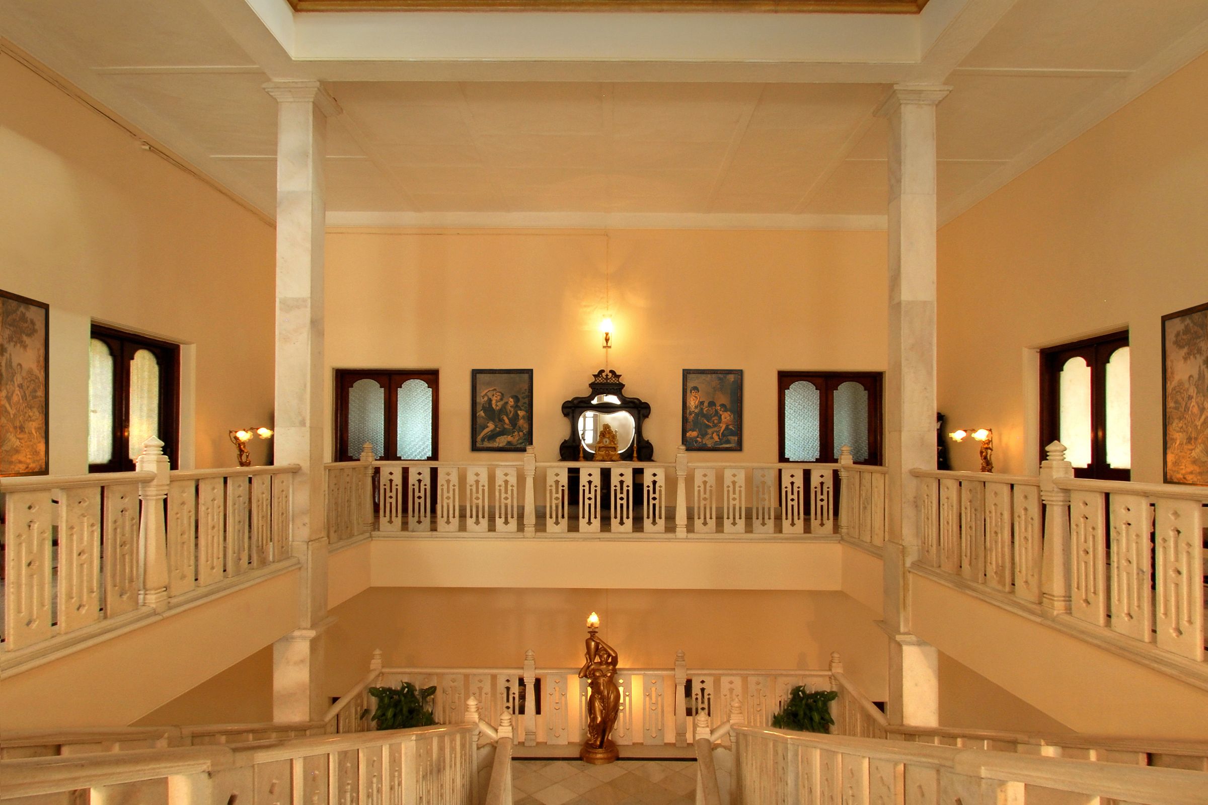 Main gallery