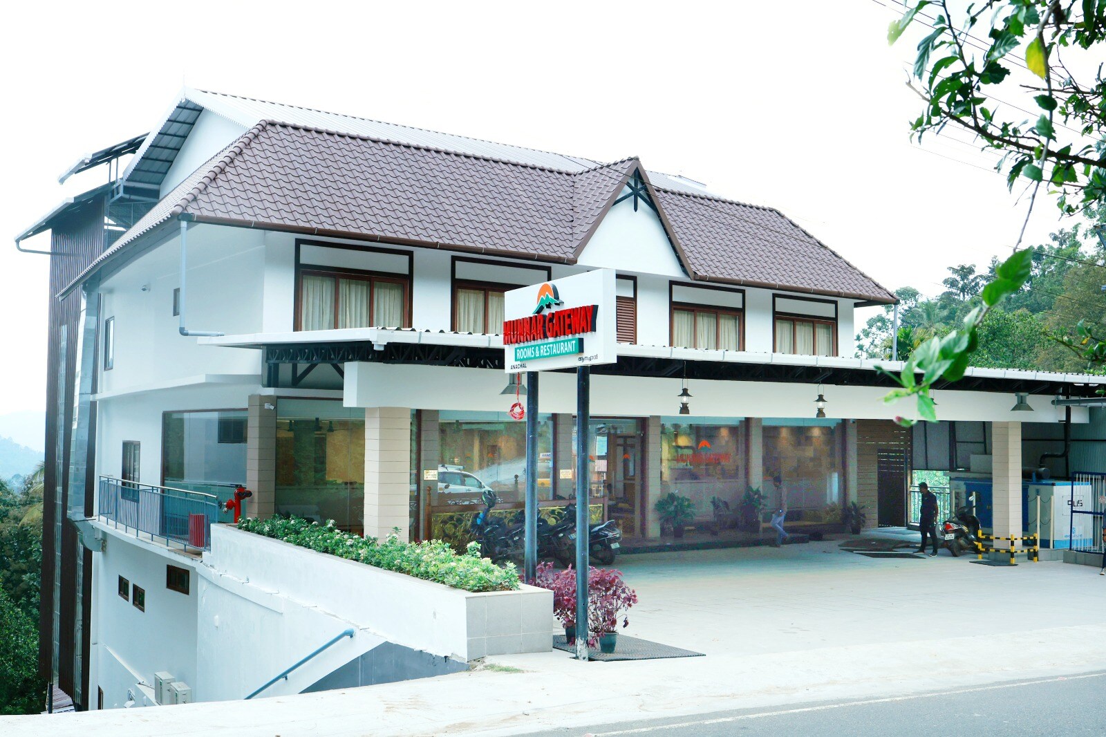 Munnar Gate way