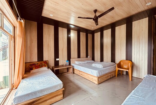 Chaukhamba View Resort