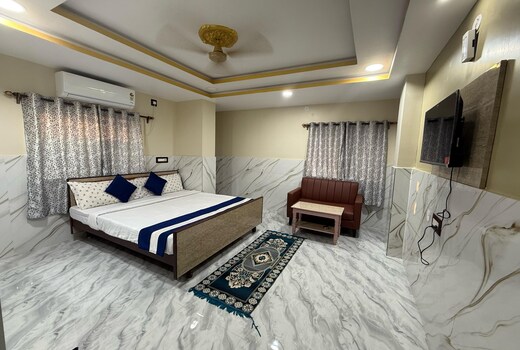 OM SHANTI GUEST HOUSES