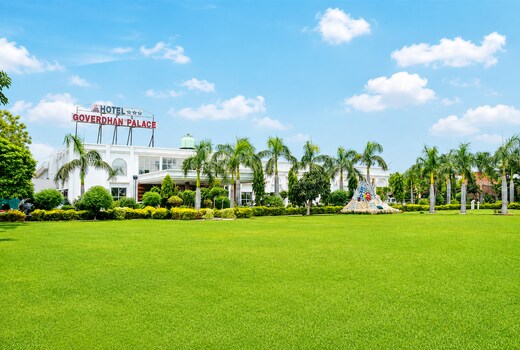 Hotel Goverdhan Palace