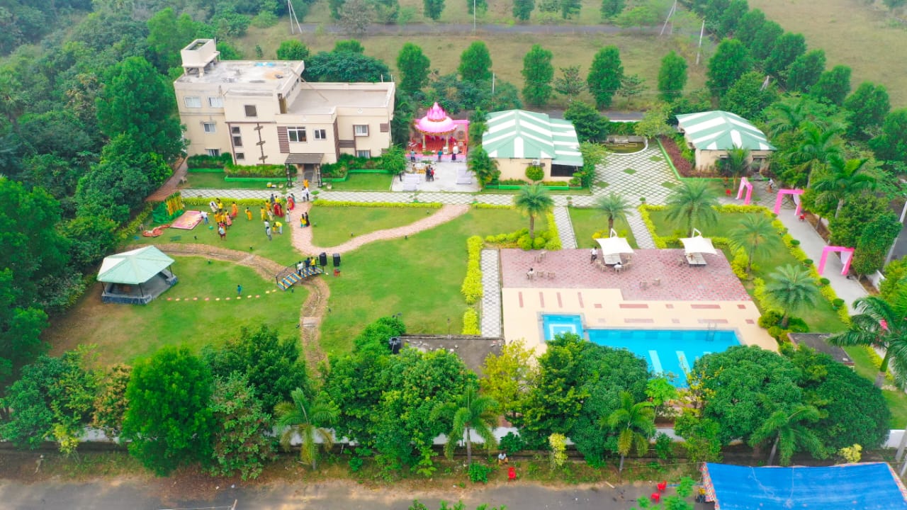 VANAM RESORTS