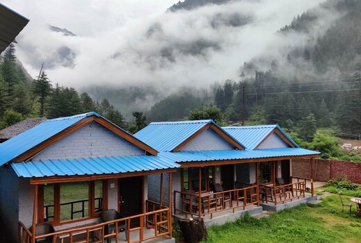 Lee Garden Himalayan Wooden Cottage