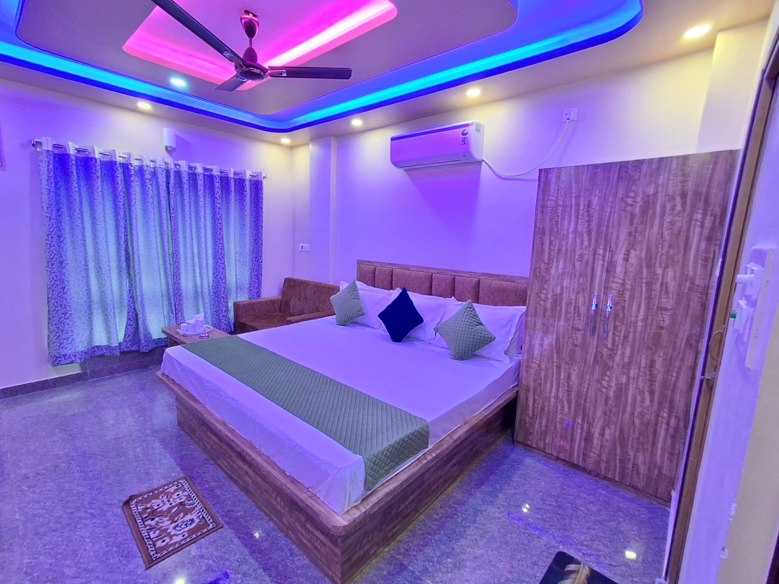 Liveotel