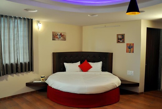 Hotel Prestige Point