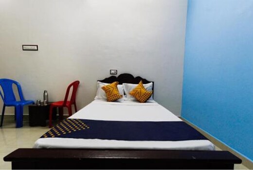 SRI THIRUMALAI MAHAL ROOMS