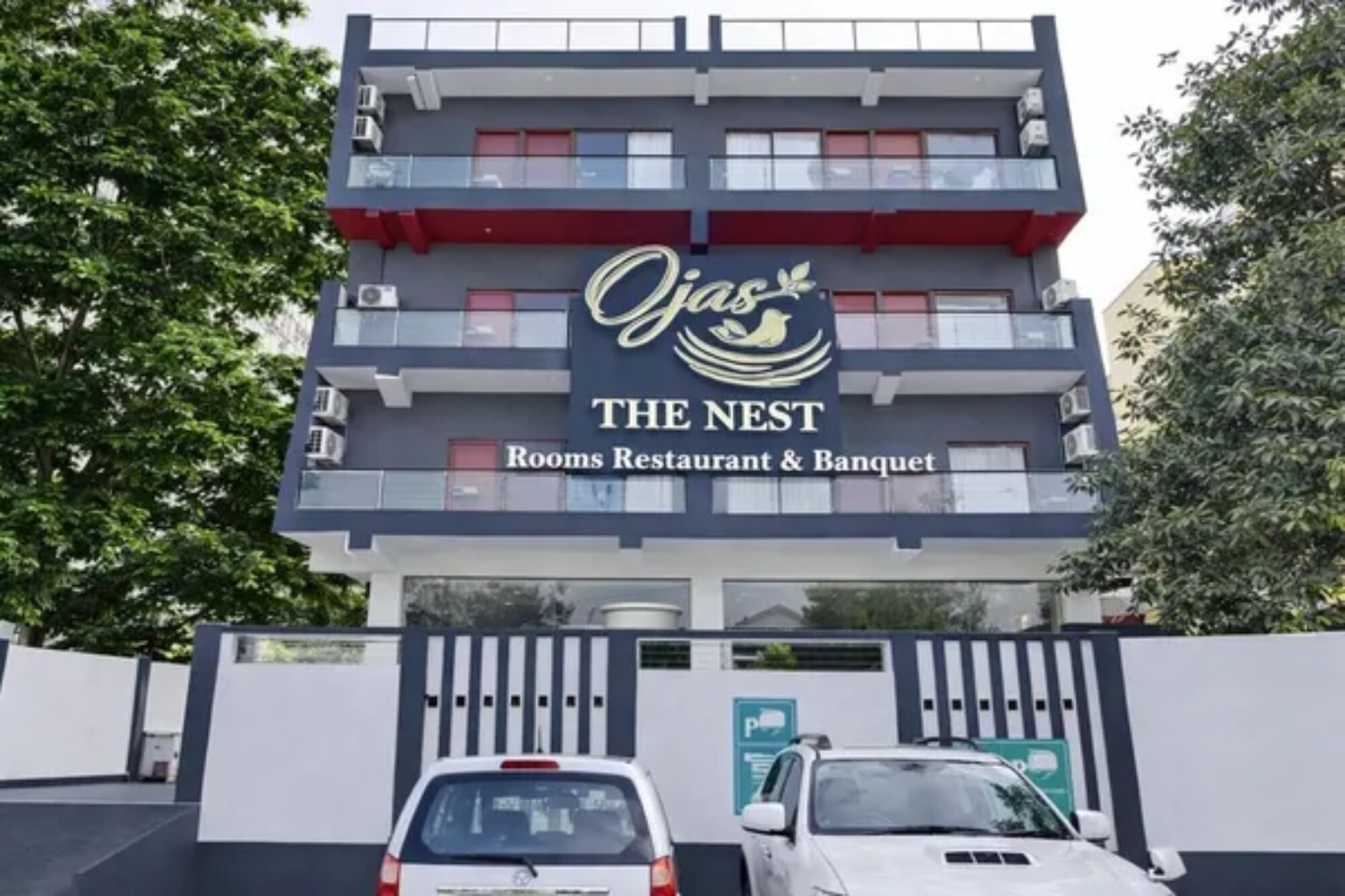 FabHotel Ojas The Nest